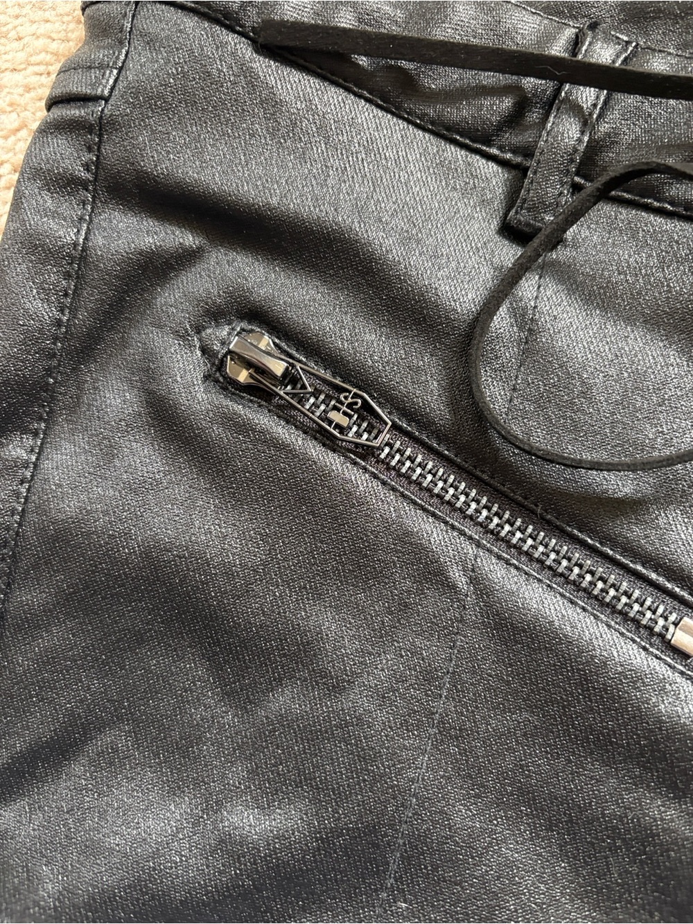 Disturbia | Omens Lace Up Shorts - Picture 3 of 7